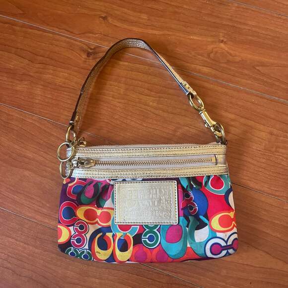 Coach - Picture 2 of 3